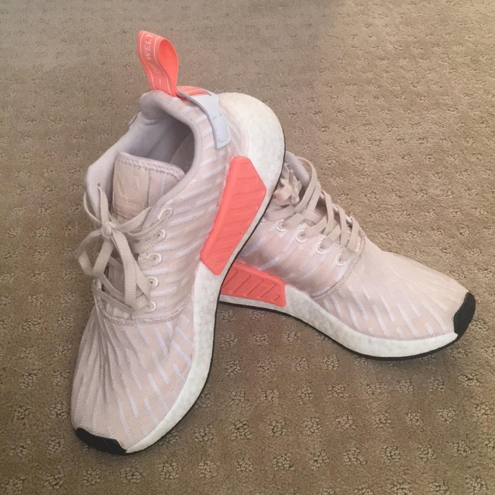 Adidas NMD R2 - Picture 3 of 3